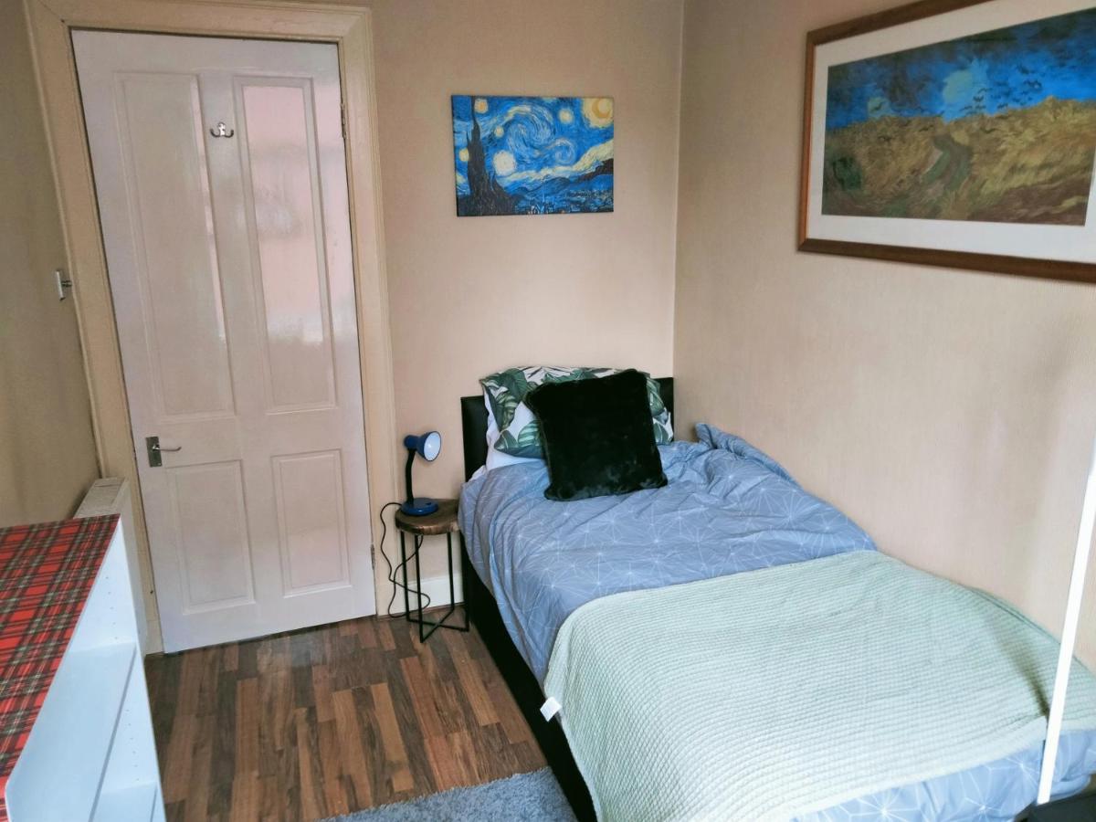 Spacious Flat In Bridgeton, Glasgow Zewnętrze zdjęcie