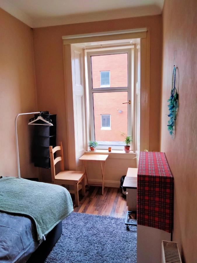 Spacious Flat In Bridgeton, Glasgow Zewnętrze zdjęcie